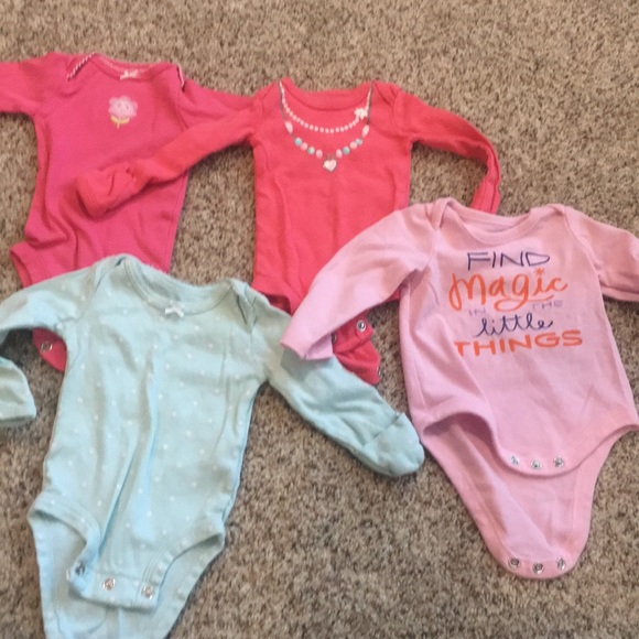 MISC Onesie lot - Picture 5 of 5